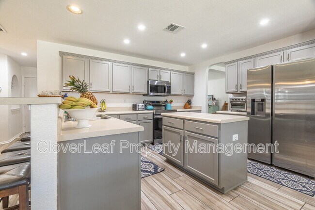 Building Photo - 9715 Justice Ln