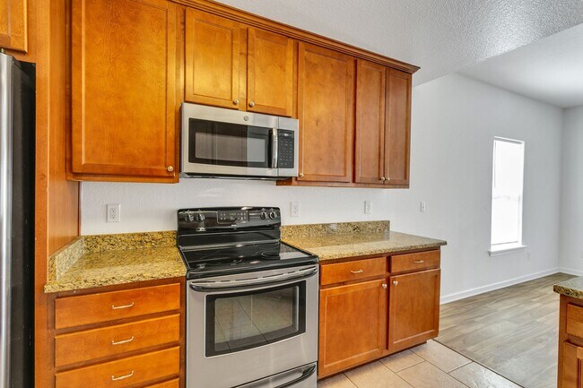 Building Photo - Beautiful 3 Bed/2.5 Bath located in Shingle Landing, Moyock NC