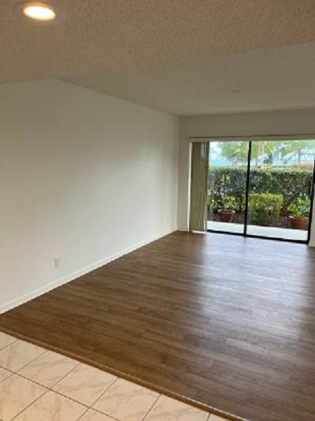 Dining Area - 102 Mariner Dr