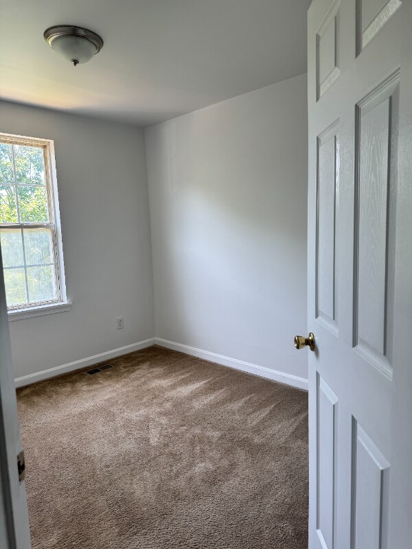 Building Photo - 4406 Tolchester Ct