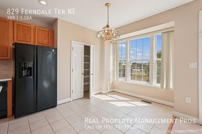Building Photo - 829 Ferndale Terrace NE