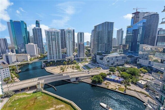 Primary Photo - 92 SW 3rd St