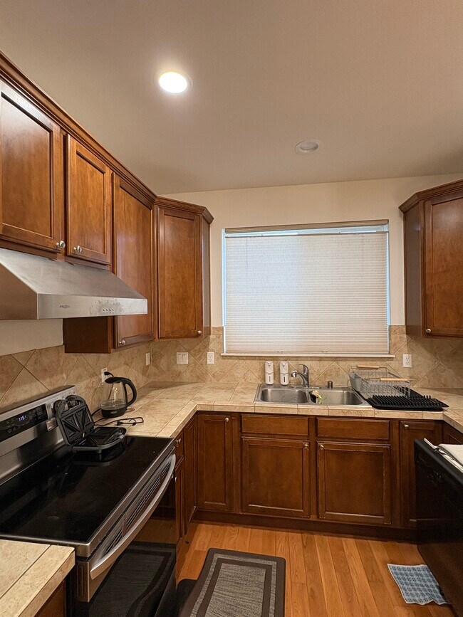 Building Photo - 1234 51st St NE