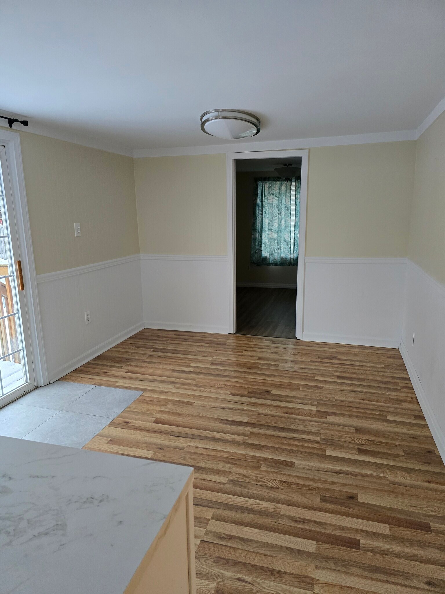 dining room - 4435 Clifford Rd