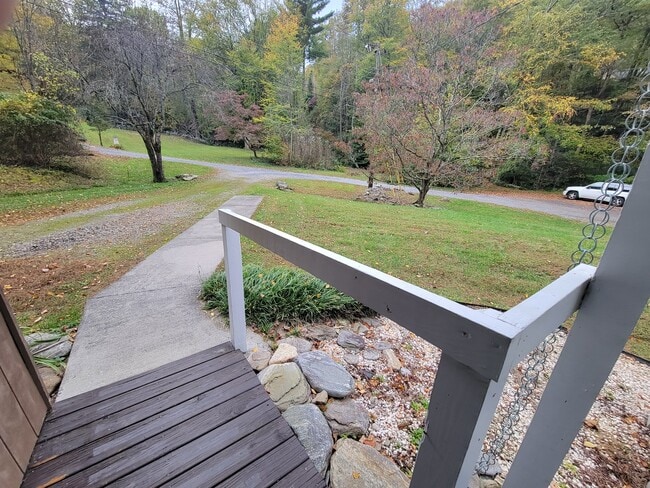 Building Photo - 1061 Caldwell Dr