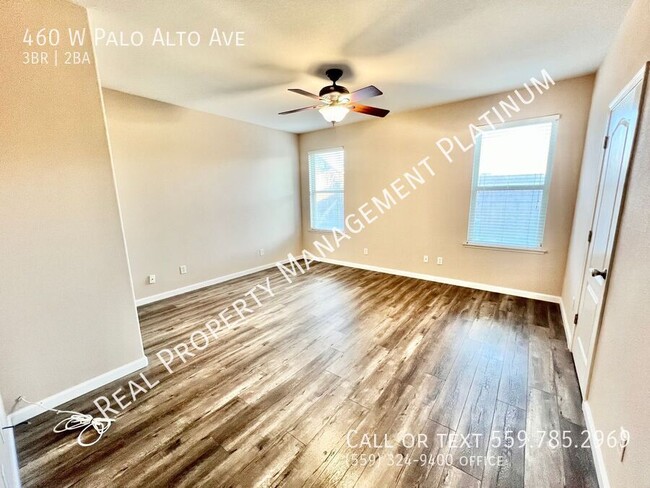 Building Photo - $2,295 Herndon & Willow 3 Bedroom with 3 C...