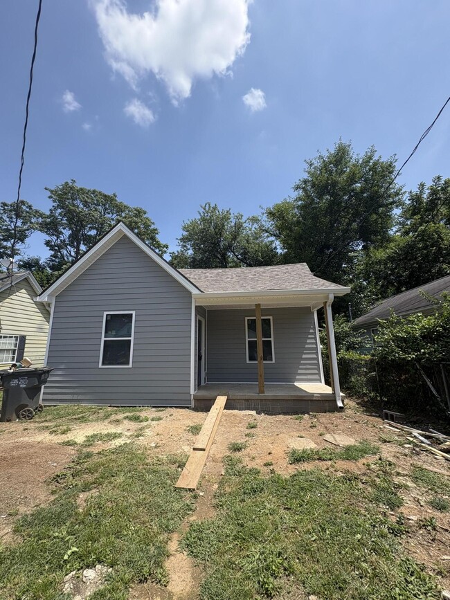 Primary Photo - 811 Whitney Ave