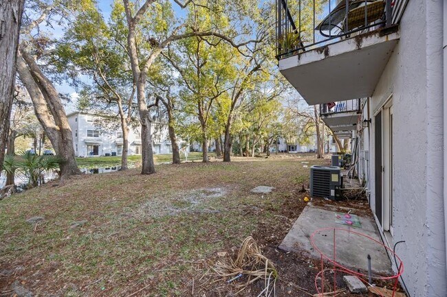 Building Photo - 7169 E Bank Dr