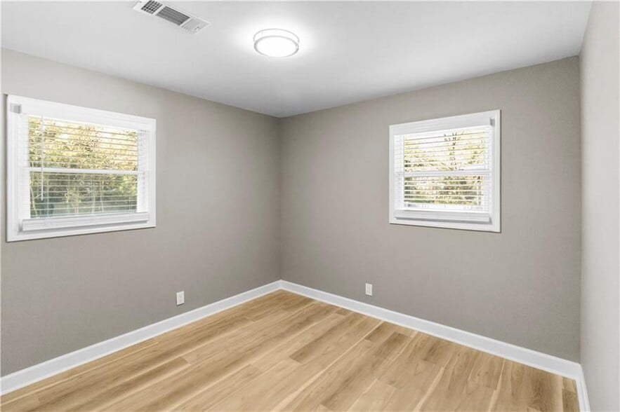 Building Photo - 2039 Nettie Ct