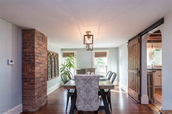 Building Photo - 6287 Riverview Rd