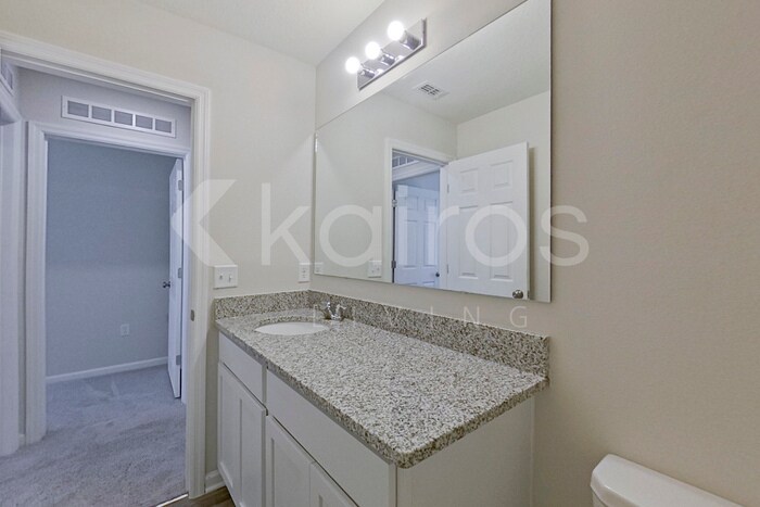 Building Photo - 1802 Nebraska Loop