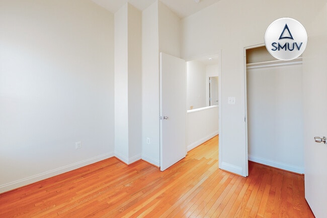 Building Photo - 437 Pitman Pl
