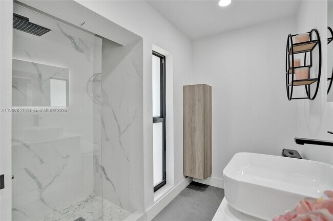 Building Photo - 9371 SW 185th Terrace