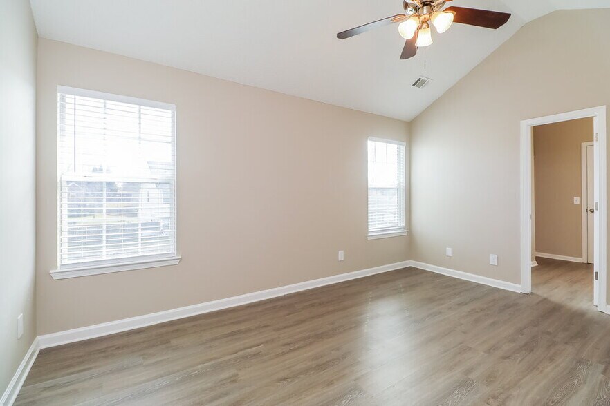 Building Photo - 195 Ridge Pointe Dr
