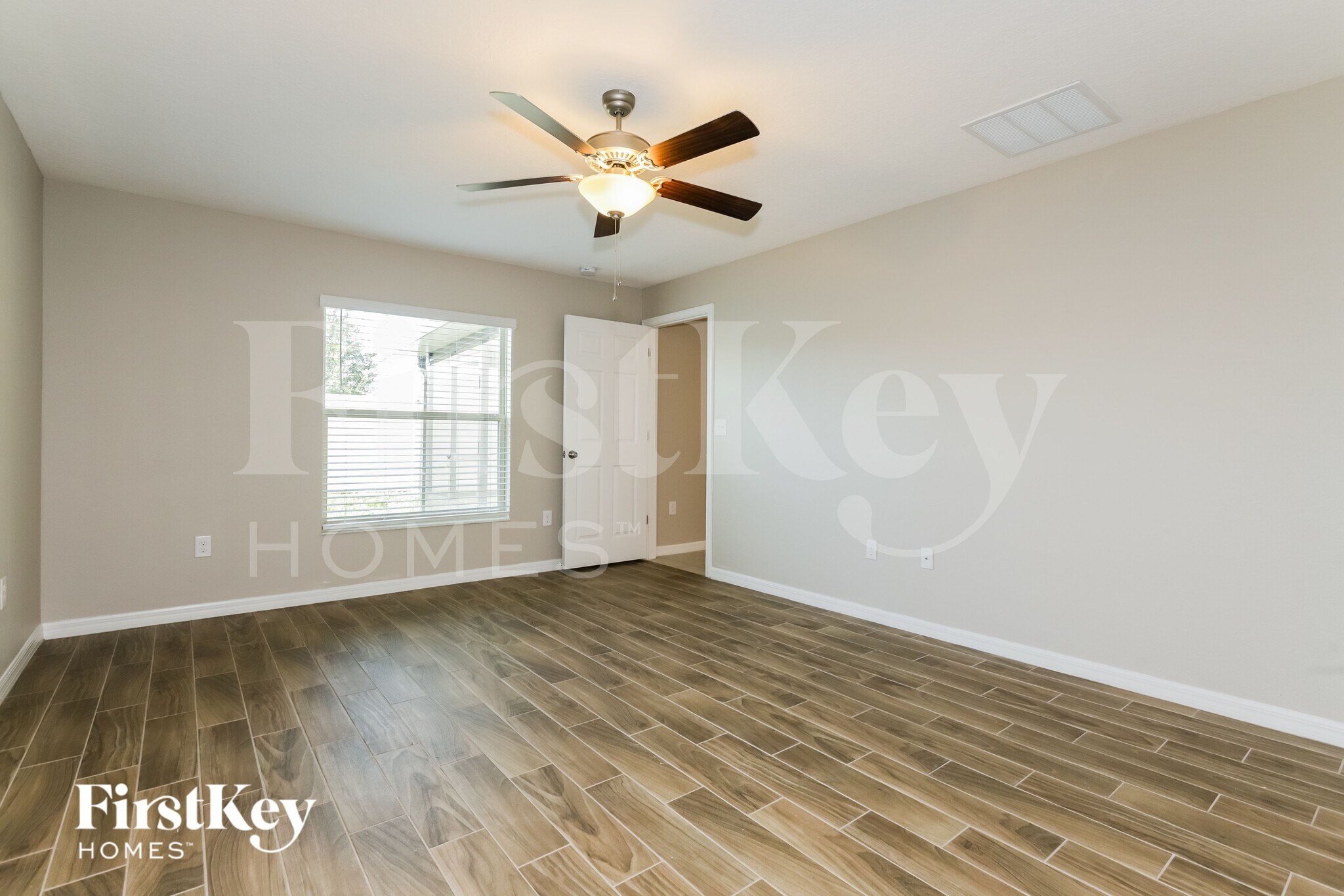 Building Photo - 10512 Strawberry Tetra Dr