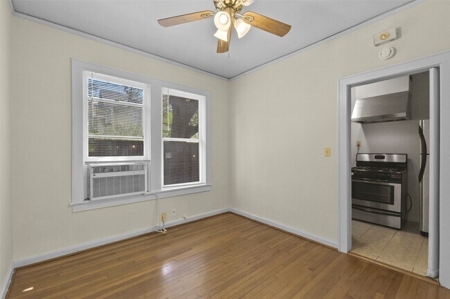 Building Photo - 436 Westmoreland St