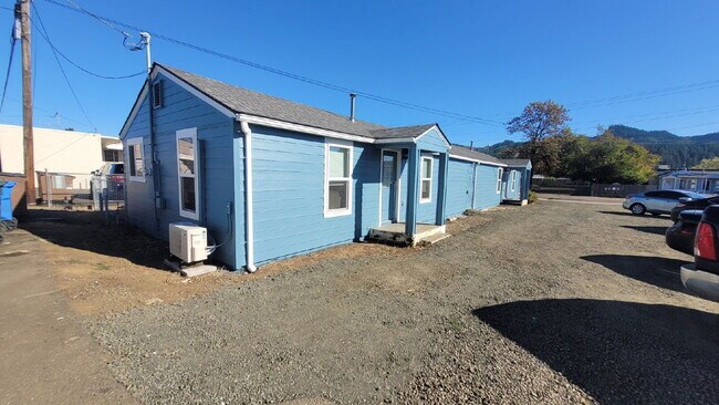 Building Photo - 173 E Everett Ave