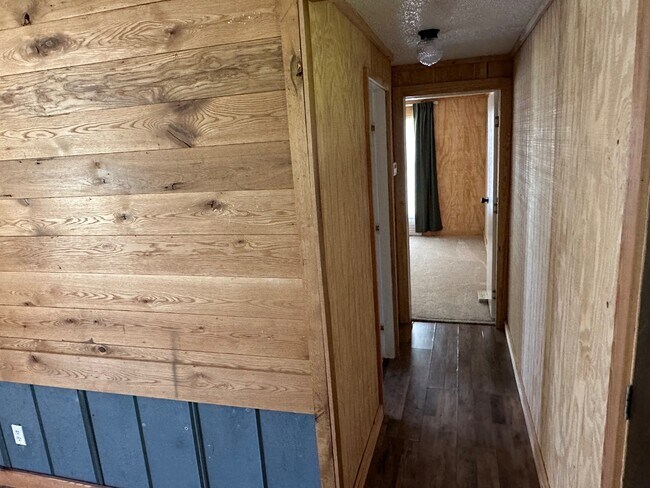 Building Photo - 261 Beaubouef Rd