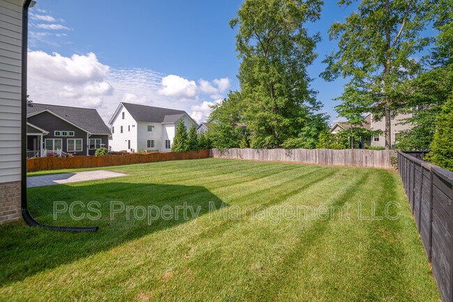 Building Photo - 3618 Graythorne Dr