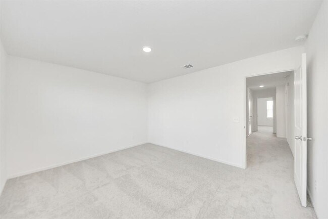 Building Photo - 10302 Florance Spring Dr