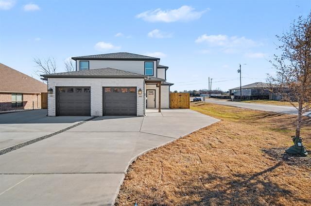 Building Photo - 3165 Karen St