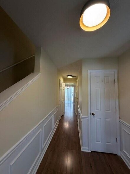 Building Photo - 529 Summerbrooke Ct