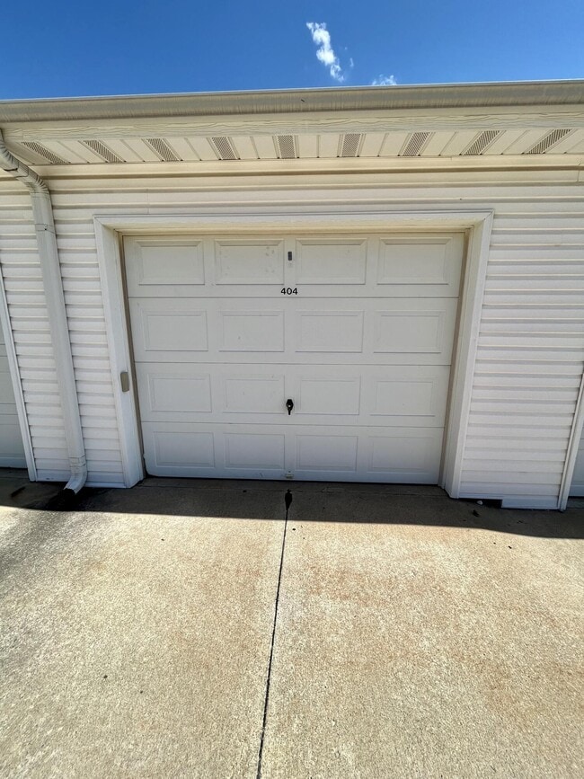 Building Photo - 1115 Kennesaw Ridge Rd