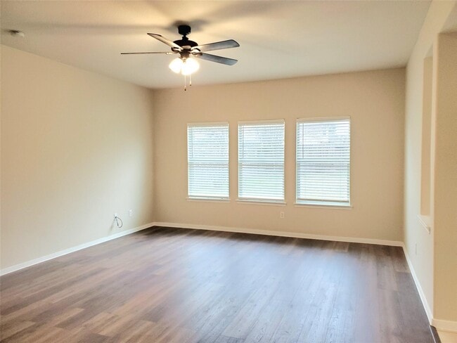 Building Photo - 14238 Englewood Park Ln