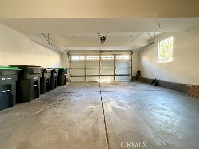 Building Photo - 274 Tustin Field Dr