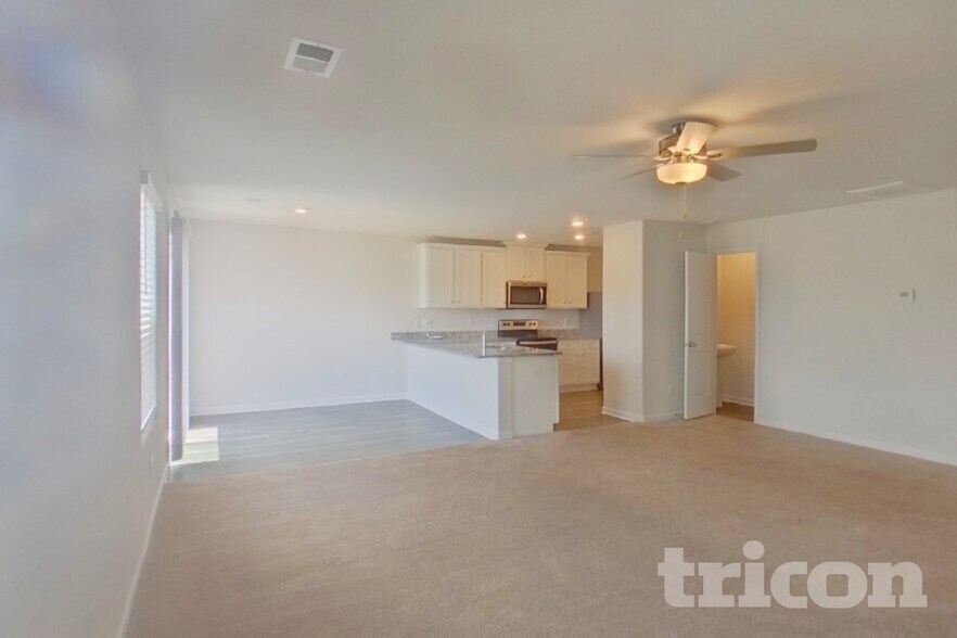 Building Photo - 4012 Reinfield Dr
