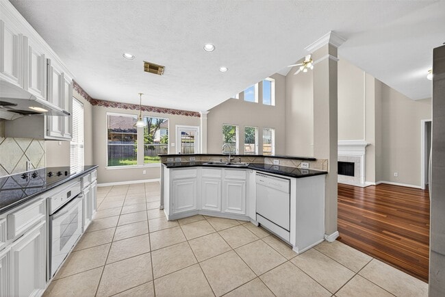 Building Photo - 22118 Blossom Meadow Ct