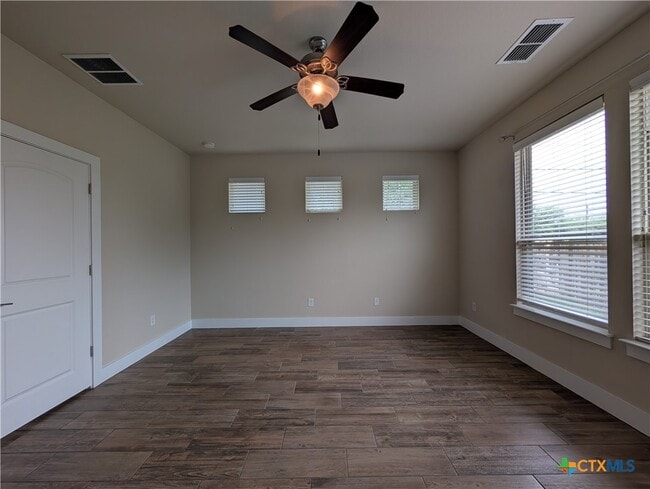 Building Photo - 711 Gristmill Dr