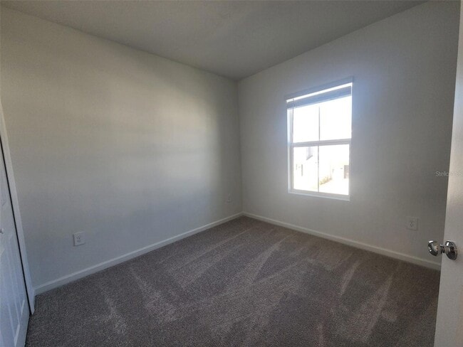 Building Photo - 2724 Skyline Lp