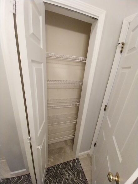 Building Photo - 4552 N Newland Ave