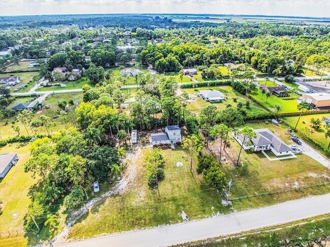 Building Photo - 17852 94th St N