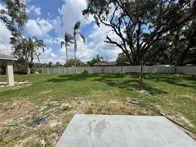 Building Photo - 10829 Trailing Vine Dr
