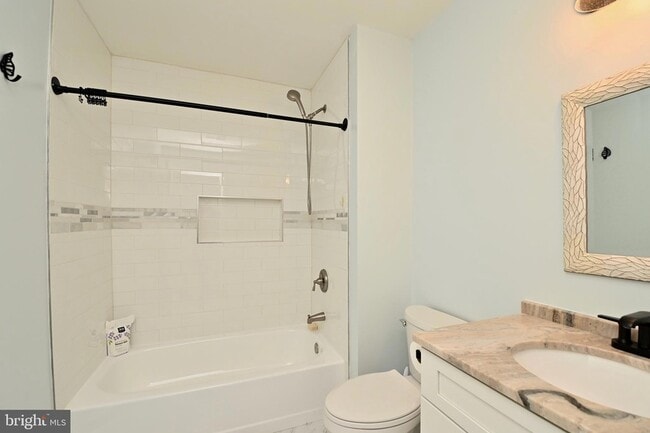 Building Photo - 6431 Forest Rd