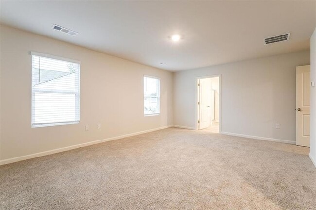 Building Photo - 14 Canterbury Vly