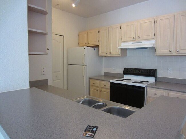 Building Photo - Condo in Legacy Dunes, Kissimmee