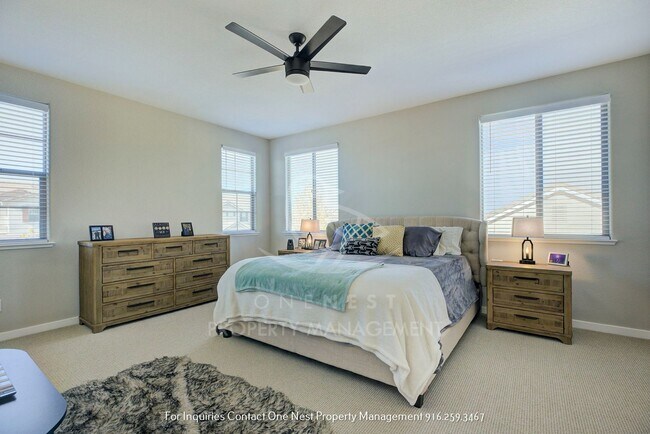 Building Photo - Stunning 4-bedroom, 3-bathroom Home in the heart of Lincoln!