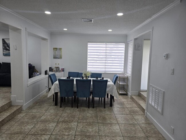 Building Photo - 6750 Boca Pines Trail