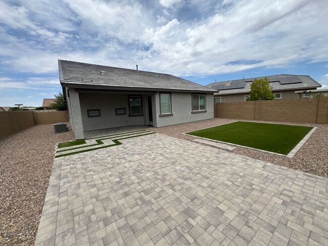 Building Photo - 24515 N 165th Ave