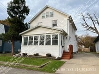 Building Photo - 1125 Bement St