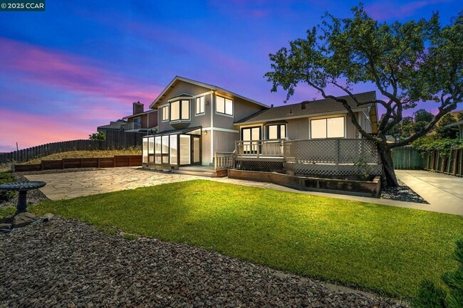 Building Photo - 267 Duperu Dr