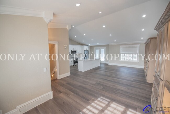 Building Photo - Attractive 4 Bed 3 Bathroom Home: Backing Park - 2 Car Garage