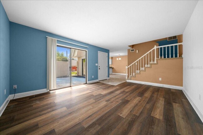 Building Photo - 2142 NE 45th Ave