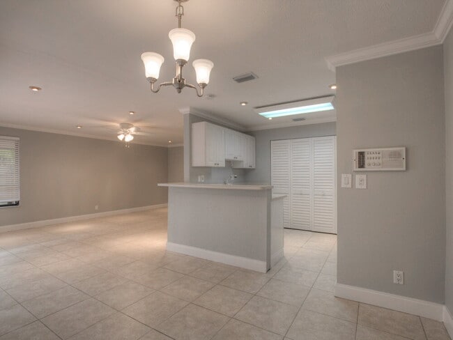 Building Photo - 8741 Cleary Blvd