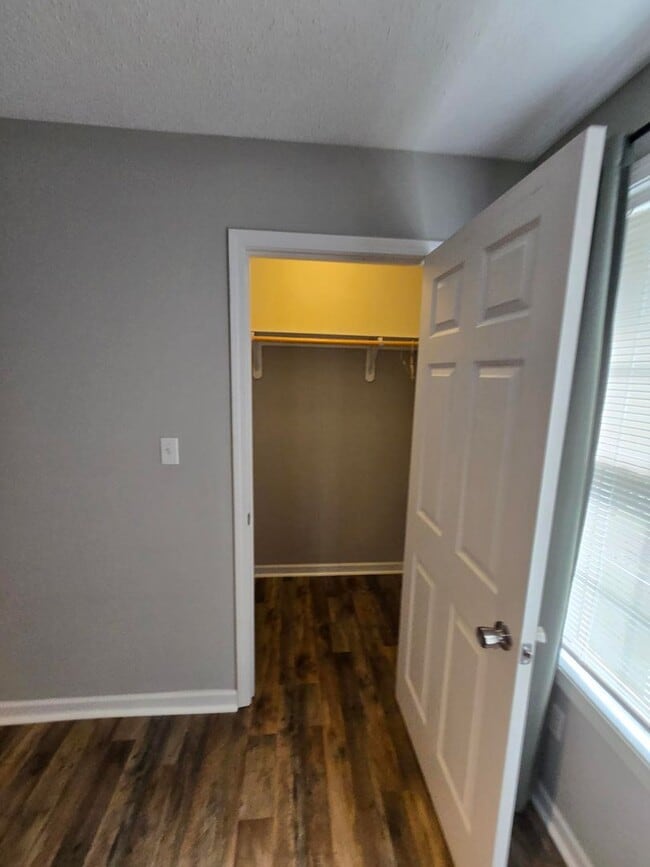 Building Photo - Spacious 2-Bedroom Townhome – Private Deck...