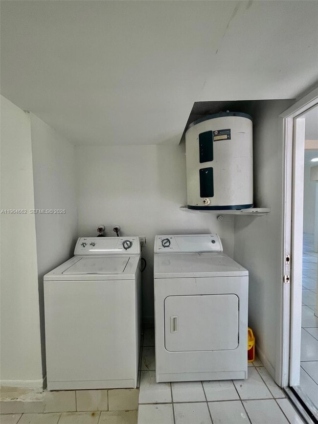 Building Photo - 922 NW 106th Ave Cir