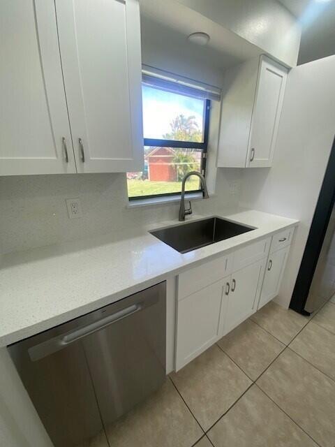 Building Photo - 1100 Cameo Cir